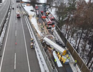 LKW-Unfall auf der A2 Südautobahn bei Wernberg